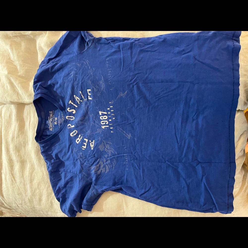 Aeropostale men’s medium blue shirt sleeve tshirt